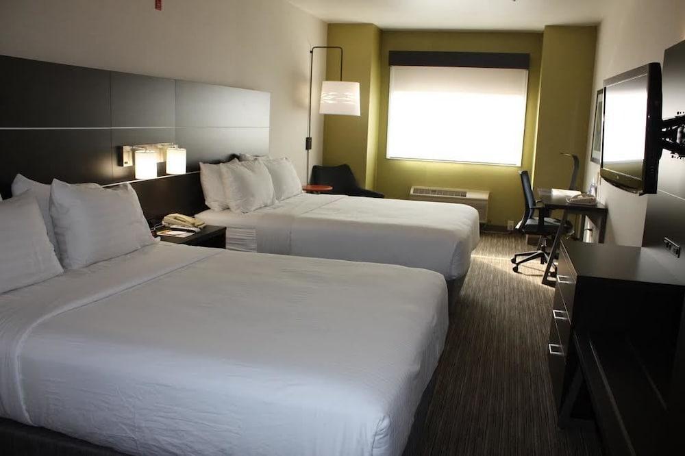 Express By Ihg Hotel Madera