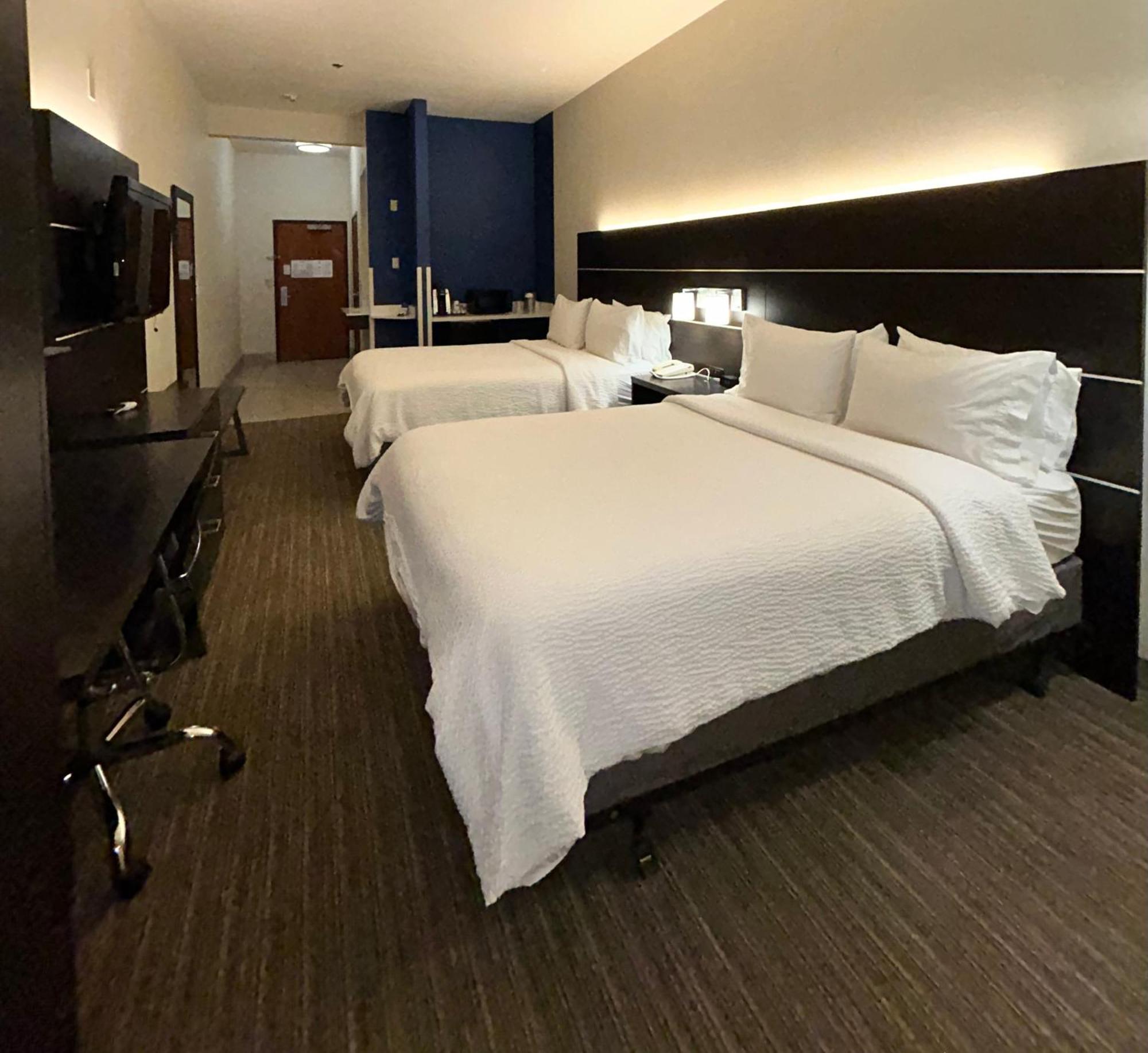 Express By Ihg Hotel 3*