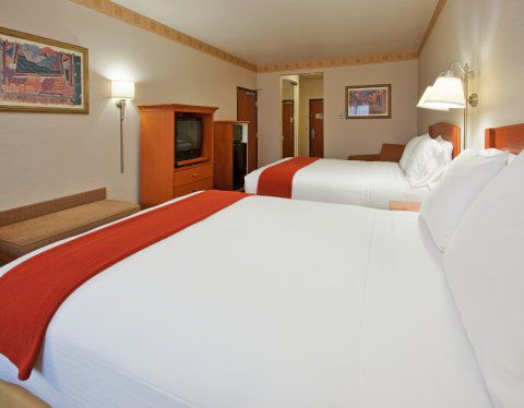 Hotel Express By Ihg Madera