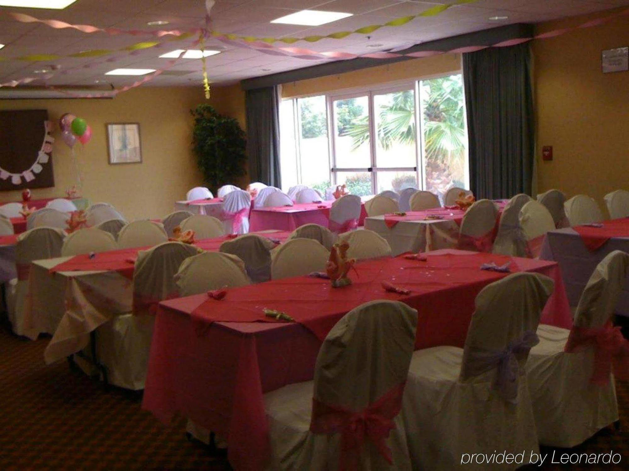 Express By Ihg Madera